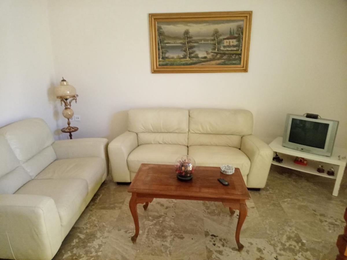 Tom House 1 Apartment Филиатра Екстериор снимка