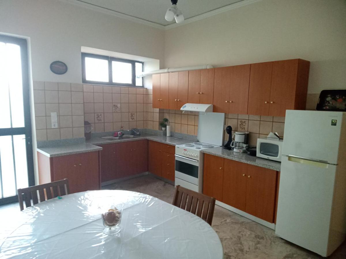 Tom House 1 Apartment Филиатра Екстериор снимка